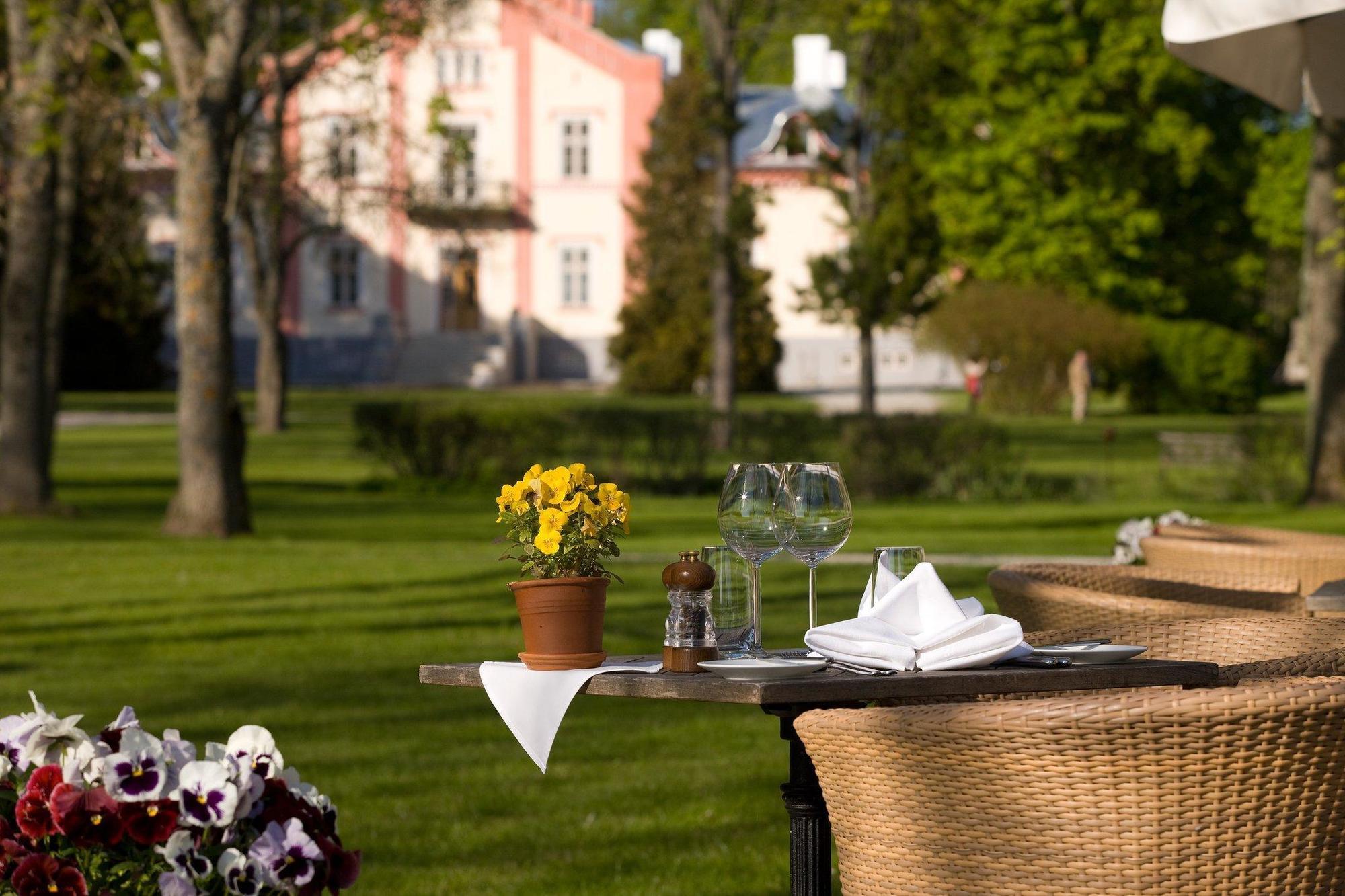 Pädaste Manor Exterior foto